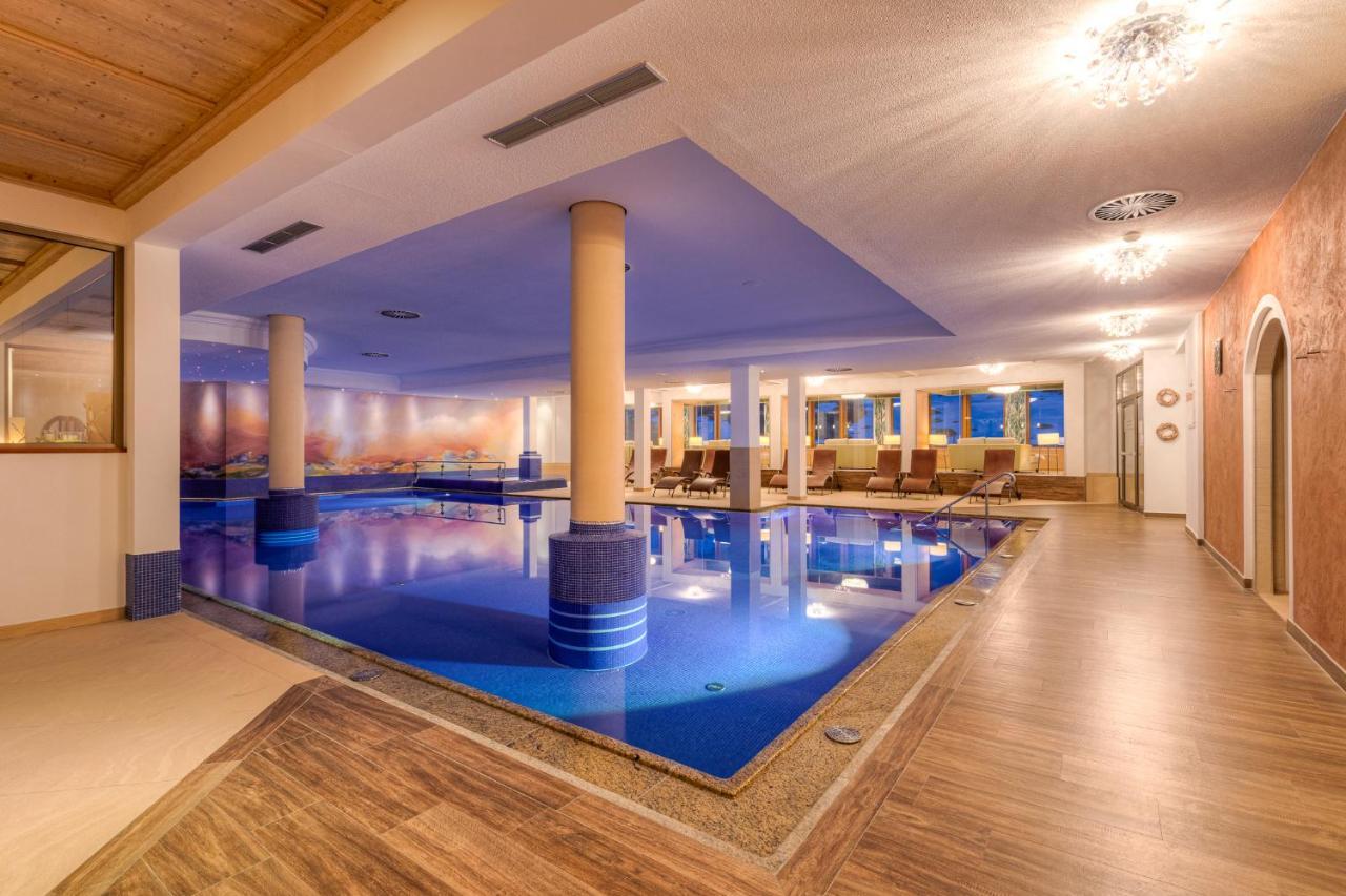 טוקס Hotel Alpenhof מראה חיצוני תמונה