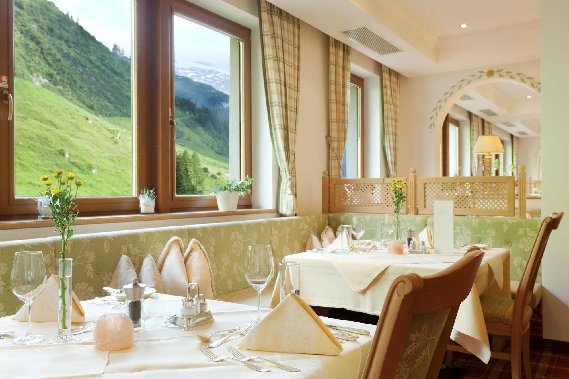 טוקס Hotel Alpenhof מראה חיצוני תמונה